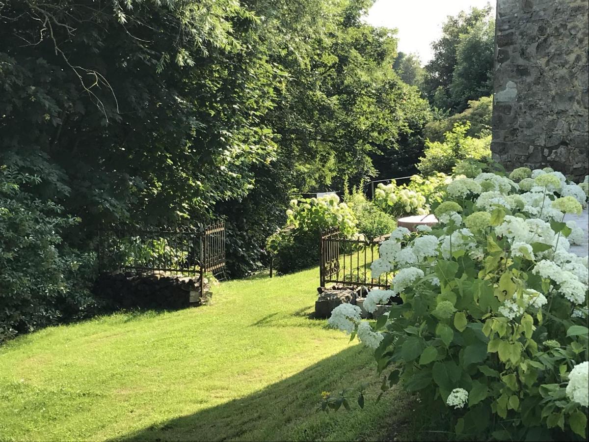 La Grange De Dourlers Bed & Breakfast Bagian luar foto