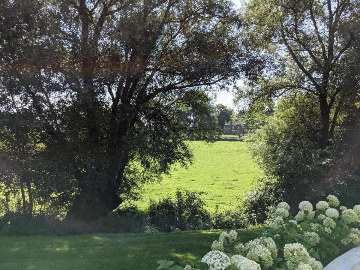 La Grange De Dourlers Bed & Breakfast Bagian luar foto